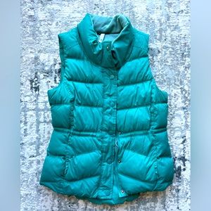 Old Navy Puffer Vest, size small